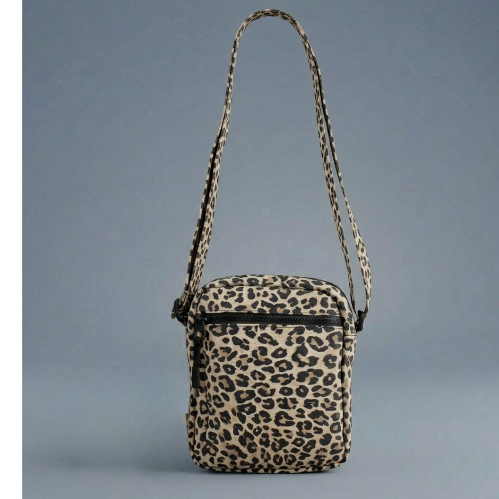 PRATO Unisex Umhängetasche/Crossbody mit 3 Fächern mit verstellbar Gurt