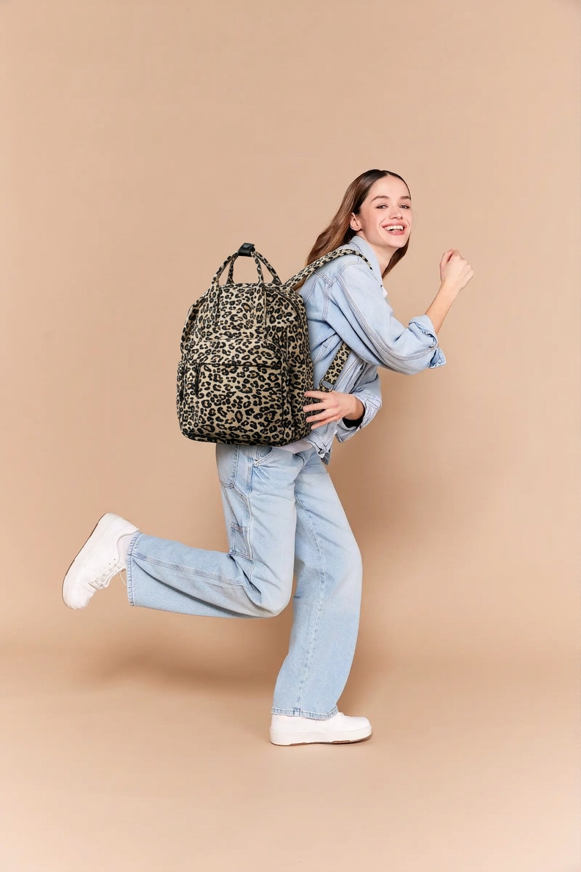 PRATO Rucksack Damen Klein,  Cityrucksack , Mini Tasche Daypack Backpack Women Elegant für Freizeit Schule Reisen Arbeit.